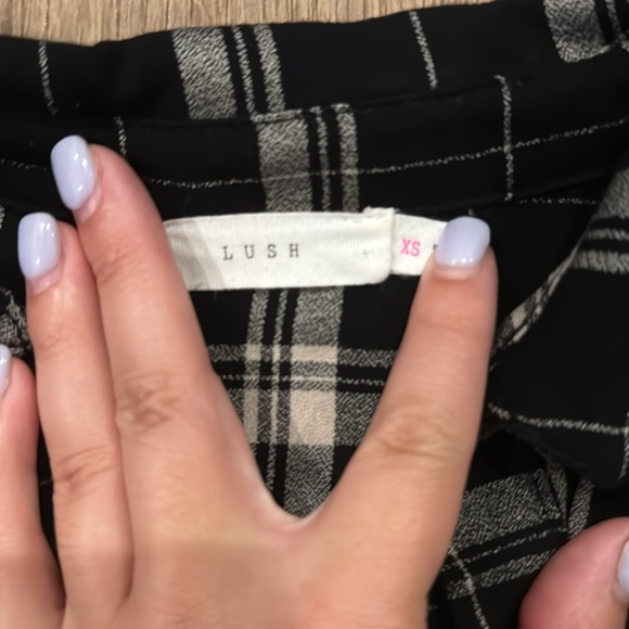 LUSH Black and White Plaid Button Up - Picture 3 of 4